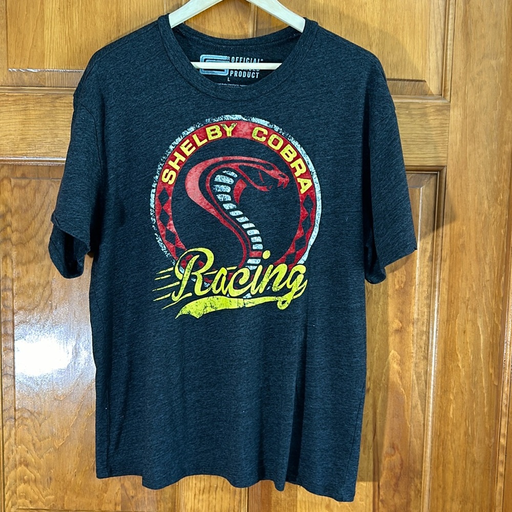 Shelby Cobra Racing Men’s Graph tee Official Licensed product  Size Lg- GUC